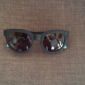 Tom’s Sunglasses
